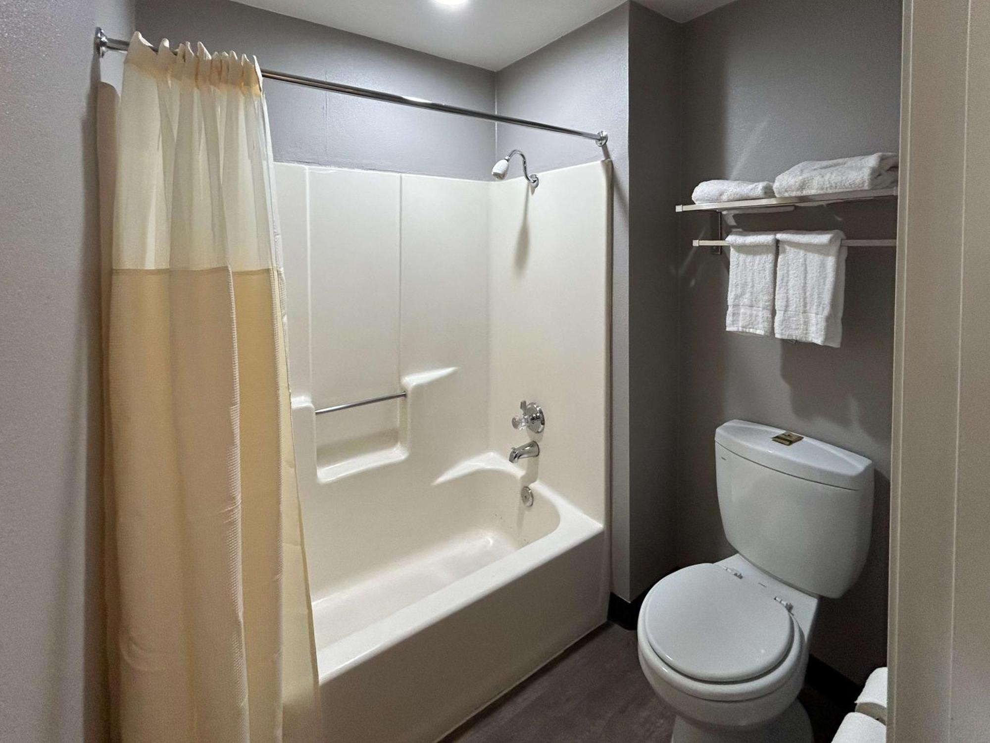 Motel 6 Lake Elsinore, Ca Dış mekan fotoğraf