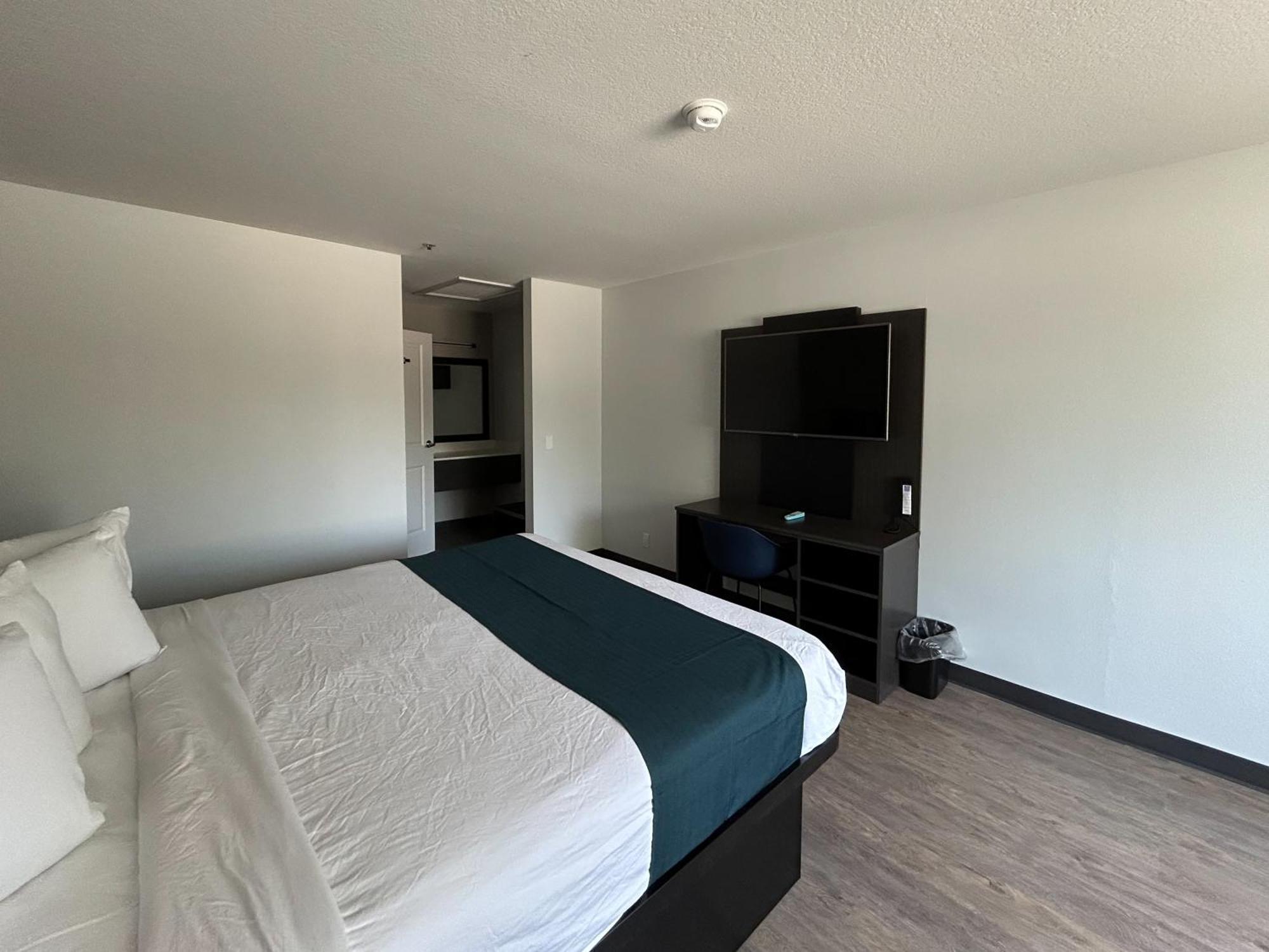 Motel 6 Lake Elsinore, Ca Dış mekan fotoğraf
